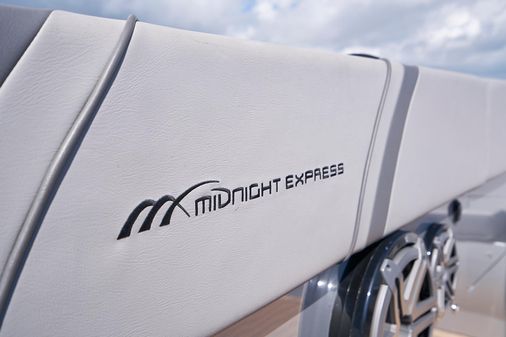 Midnight Express 43 Open image