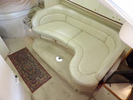 Sea Ray 330 Sundancer image