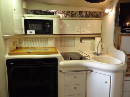 Sea Ray 330 Sundancer image