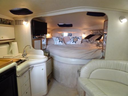 Sea Ray 330 Sundancer image