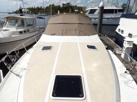 Sea Ray 330 Sundancer image