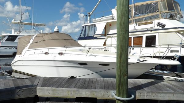 Sea Ray 330 Sundancer 