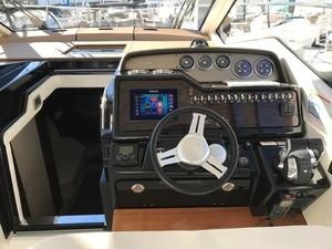 Sea Ray Sundancer 350 image