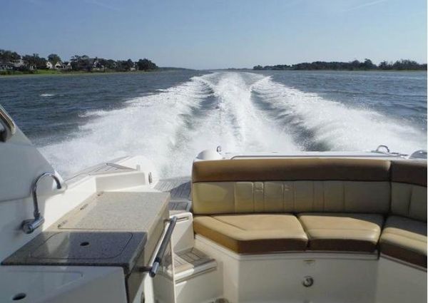 Sea Ray 350 SLX image