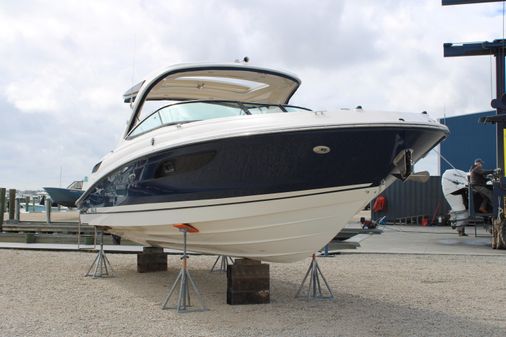 Sea Ray 350 SLX image