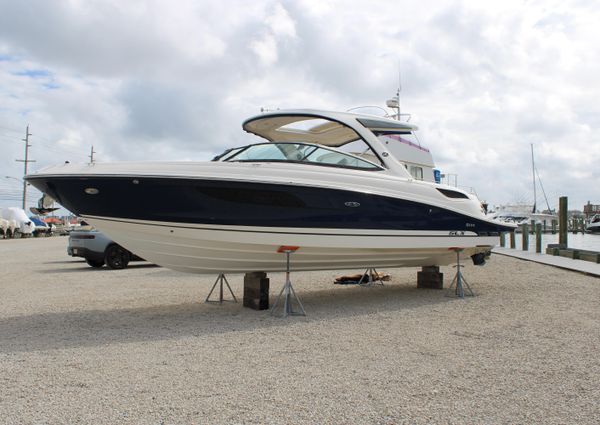 Sea Ray 350 SLX image