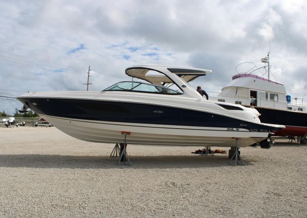 Sea Ray 350 SLX image