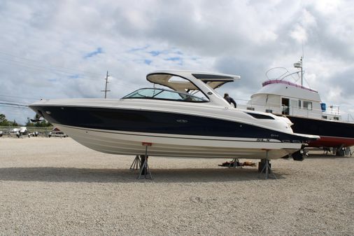 Sea Ray 350 SLX image