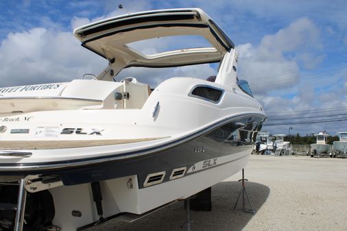 Sea Ray 350 SLX image