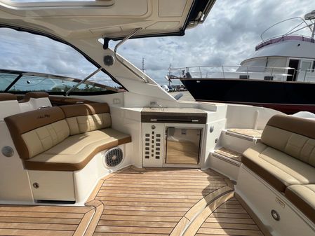 Sea Ray 350 SLX image