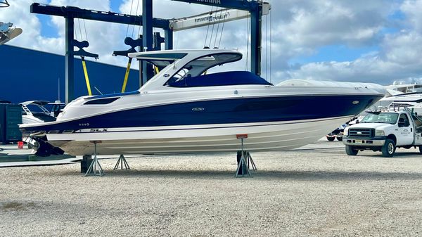 Sea Ray 350 SLX 