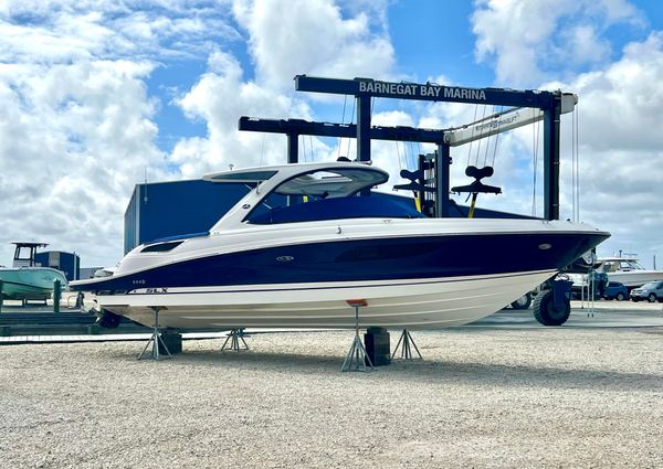 Sea Ray 350 SLX image