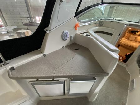 Rinker 330 Express Cruiser image