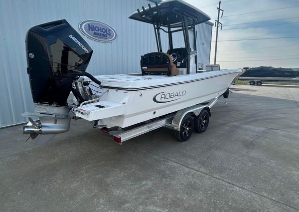 Robalo 246-CAYMAN image