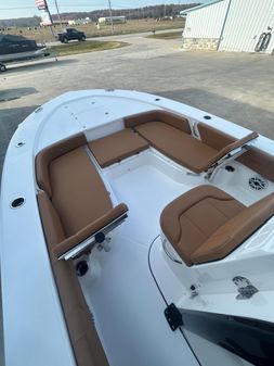 Robalo 246-CAYMAN image