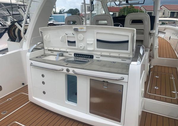 Boston Whaler 420 Outrage image