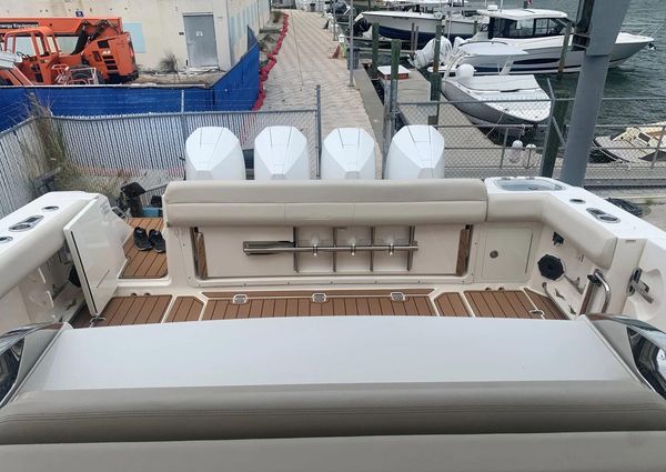 Boston Whaler 420 Outrage image