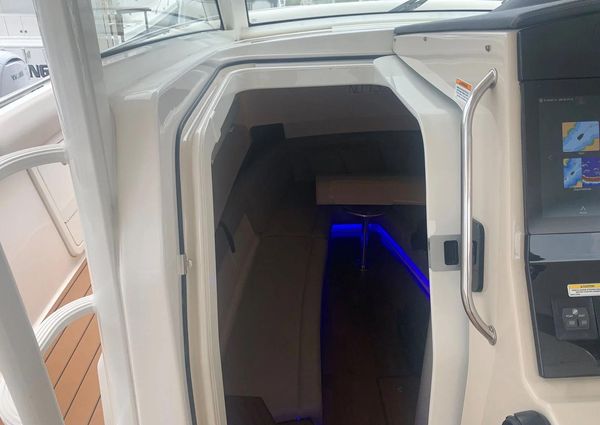 Boston Whaler 420 Outrage image