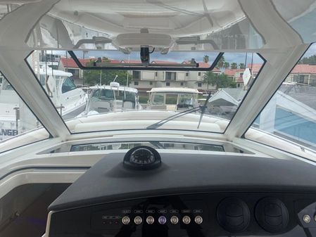 Boston Whaler 420 Outrage image