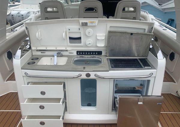 Boston Whaler 420 Outrage image