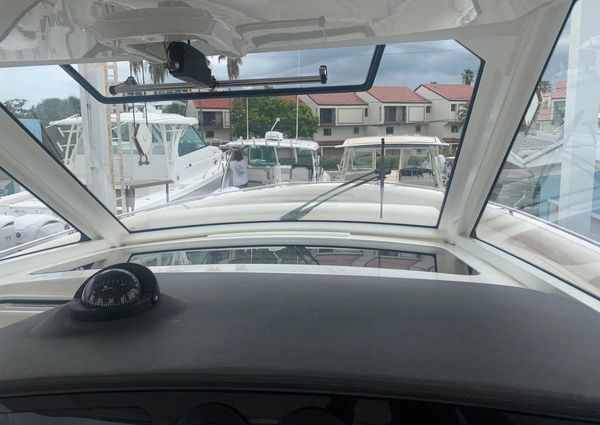 Boston Whaler 420 Outrage image