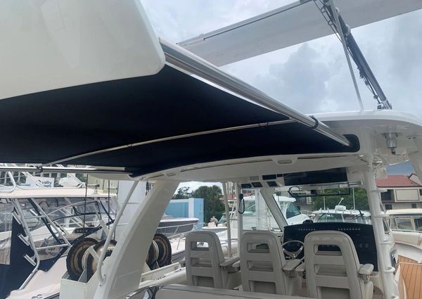 Boston Whaler 420 Outrage image