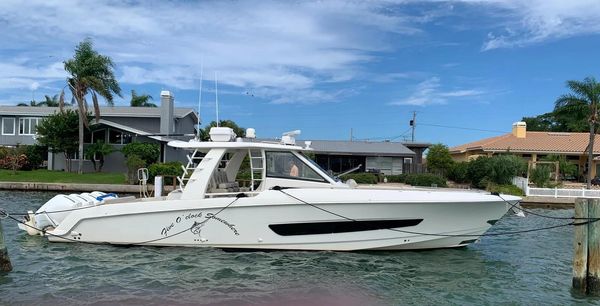 Boston Whaler 420 Outrage image