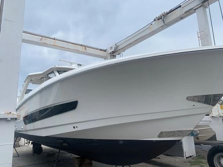 Boston Whaler 420 Outrage image