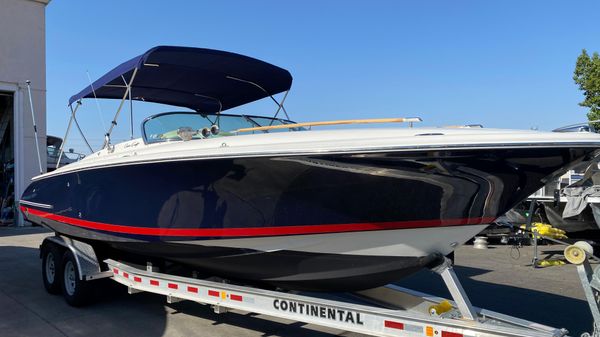 Chris-Craft Corsair 28