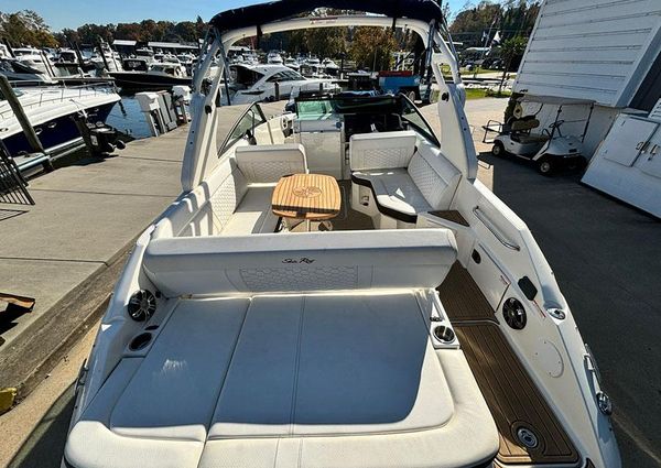 Sea Ray SDX 250 image