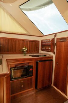 Riviera 40 Flybridge image