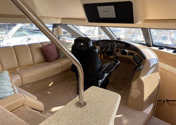 Carver 53-VOYAGER-PILOTHOUSE image