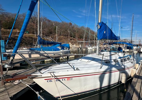 Catalina 30 image