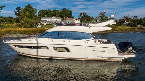 Prestige 500 Flybridge 