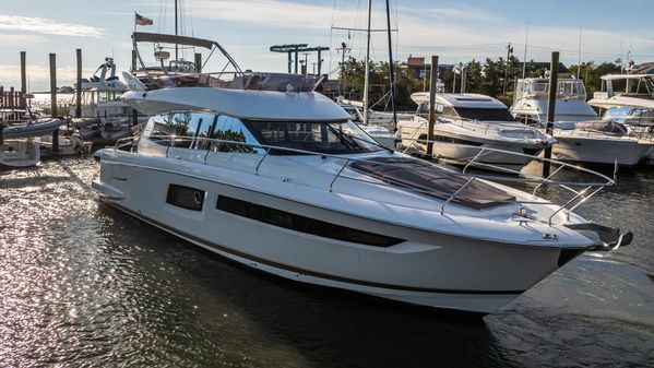 Prestige 500 Flybridge image