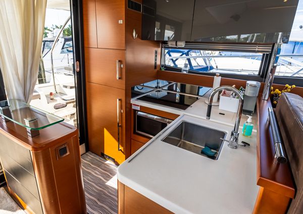 Prestige 500 Flybridge image