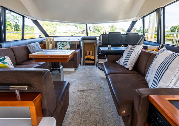 Prestige 500 Flybridge image