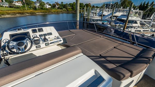 Prestige 500 Flybridge image