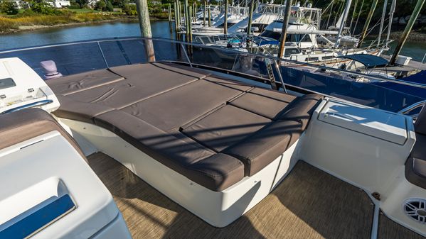 Prestige 500 Flybridge image