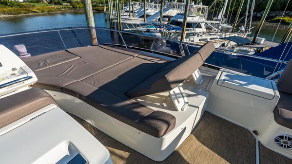 Prestige 500 Flybridge image