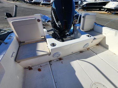 Boston Whaler 210 Montauk image