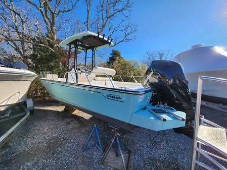 Boston Whaler 210 Montauk image