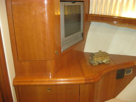 Sea Ray 680 Sun Sport image