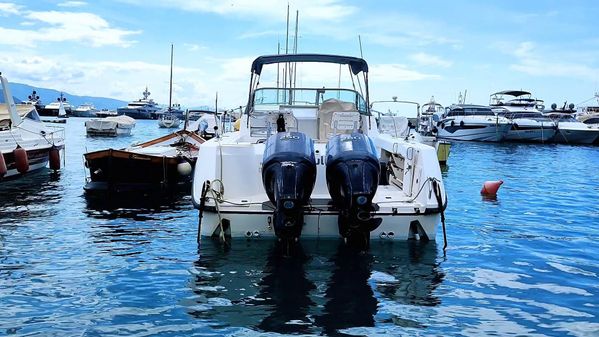 Boston Whaler 28 Conquest image