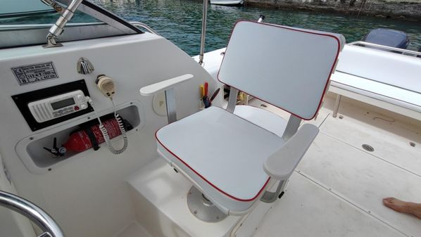 Boston Whaler 28 Conquest image