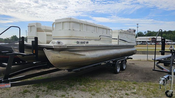 Bentley-pontoons 240-CRUISE - main image