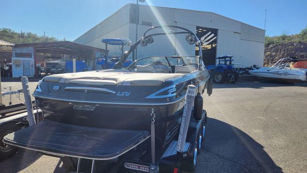Malibu 247 LSV image
