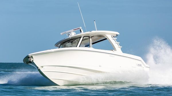 Boston Whaler 350 Realm
