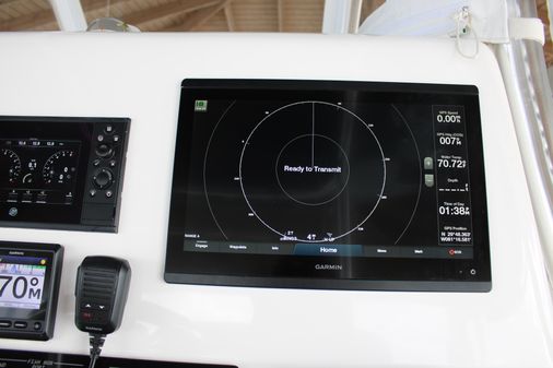 Front Runner 36 Center Console image