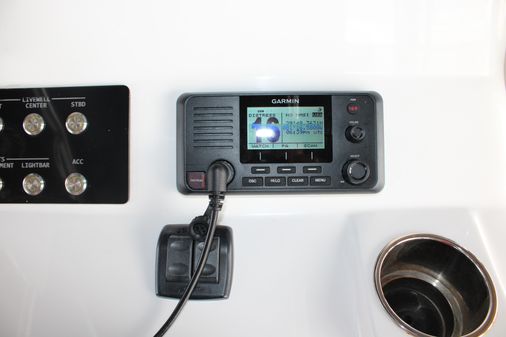 Front Runner 36 Center Console image